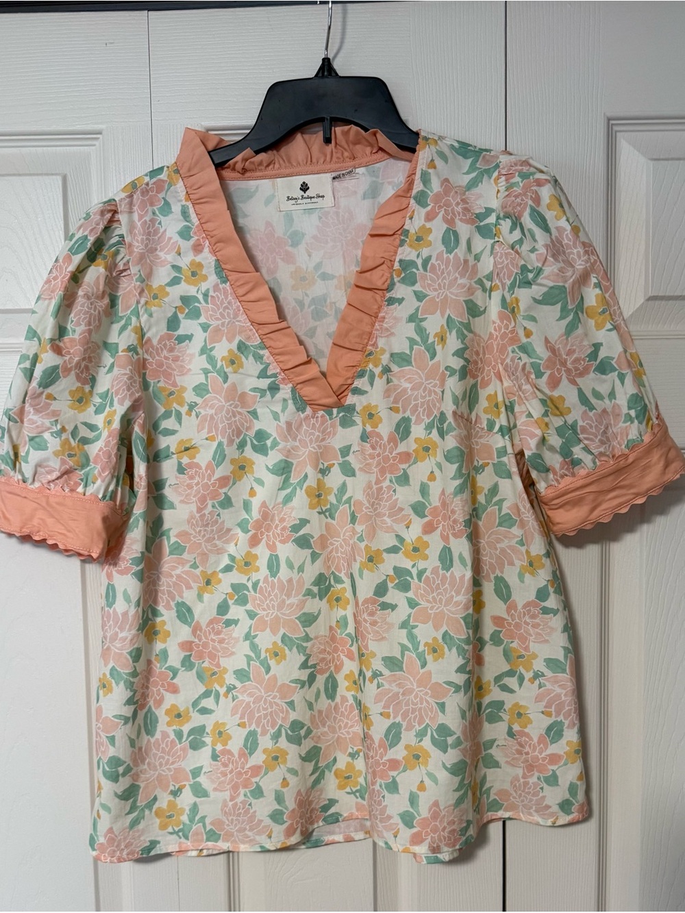 Ruffle V-Neck Floral Blouse - Peach Floral